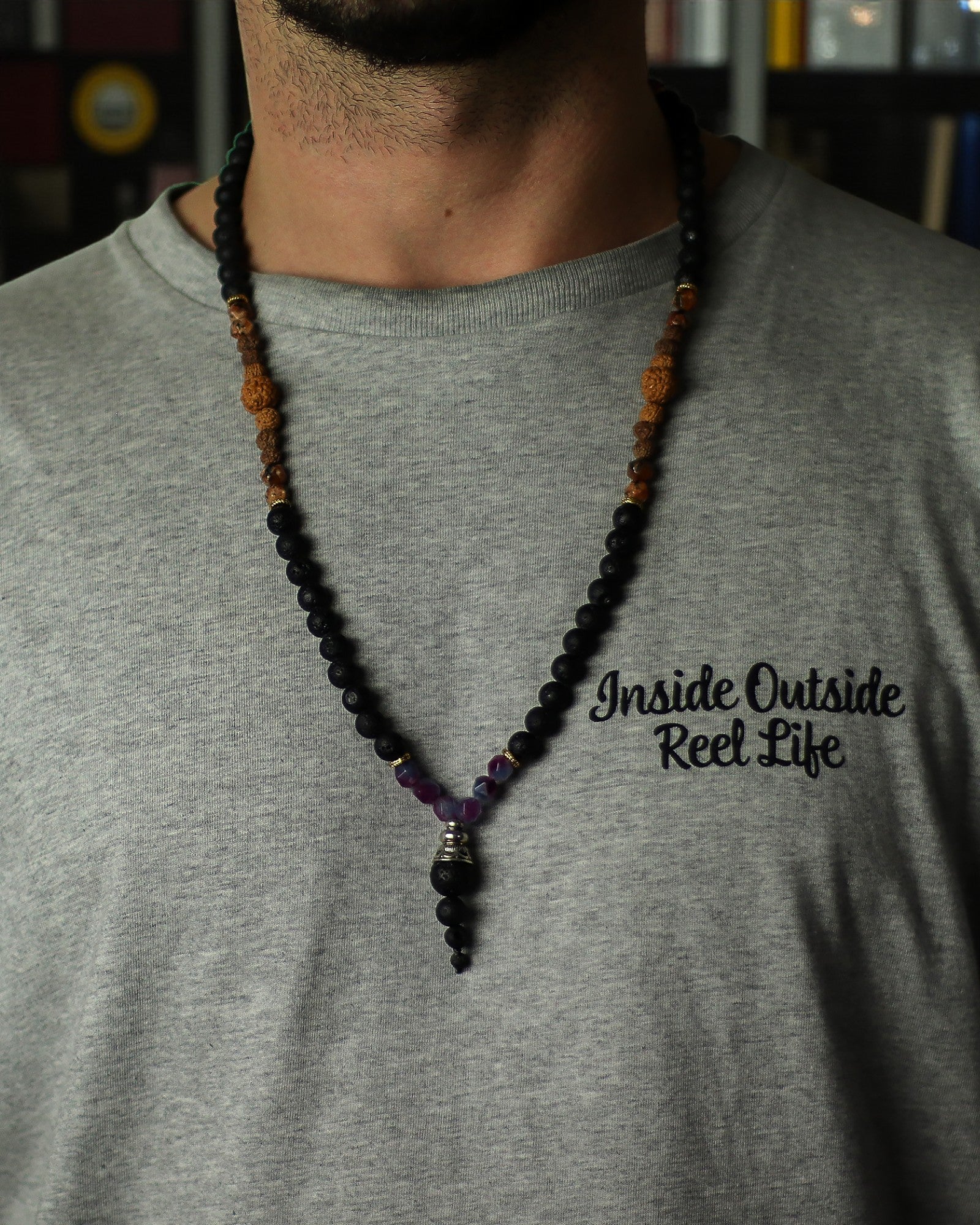 Kaulakoru Tulivuoren olemus – Pimeän puolen hyväksyminen